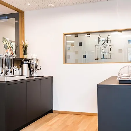 Guesthouse Speyer Апарт-отель 3*